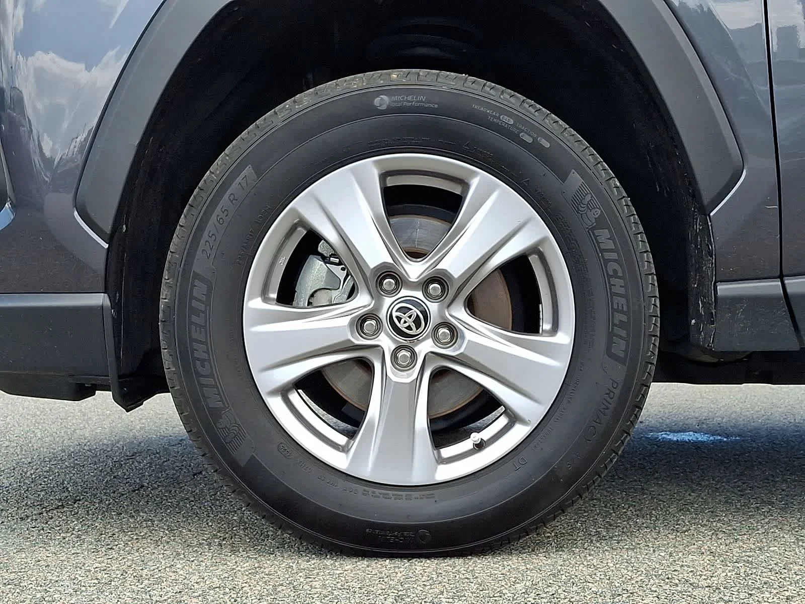 Certified Used 2025 Magnetic Gray Metallic Toyota XLE image 10