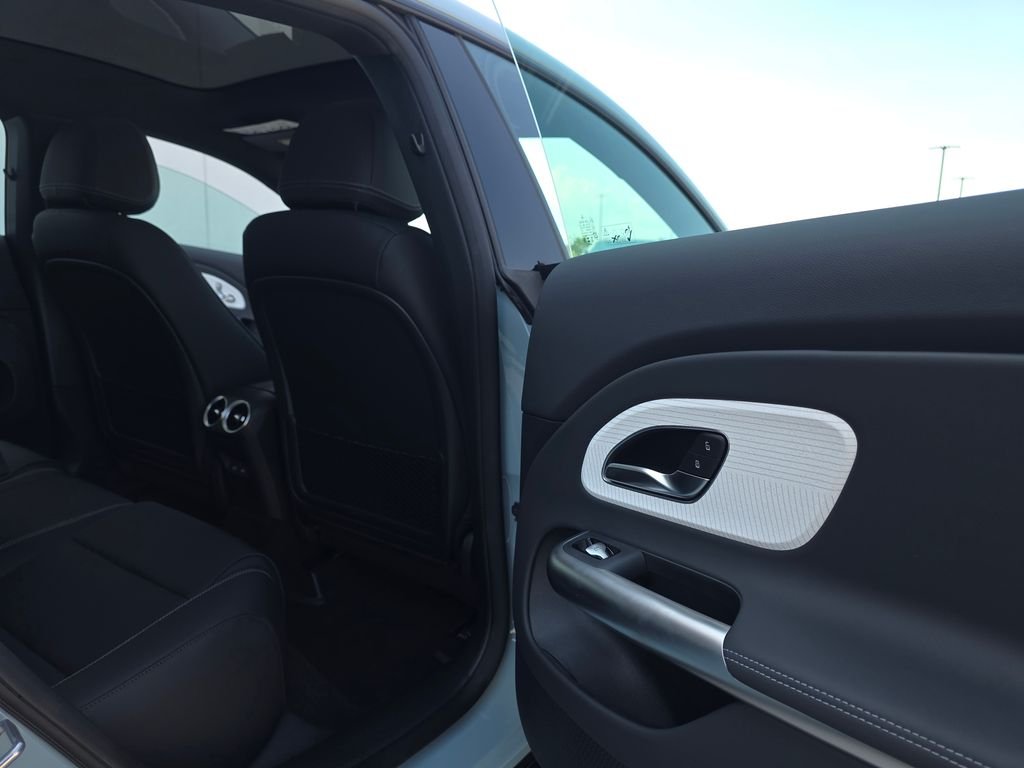 New 2027 Liquid Crystal Green Mercedes-Benz CLA 220 image 15