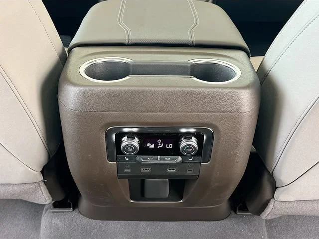 2026 GMC Yukon XL Elevation - Photo 18