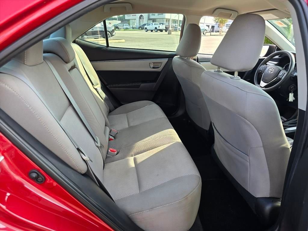 Used 2015 Red Toyota LE image 12