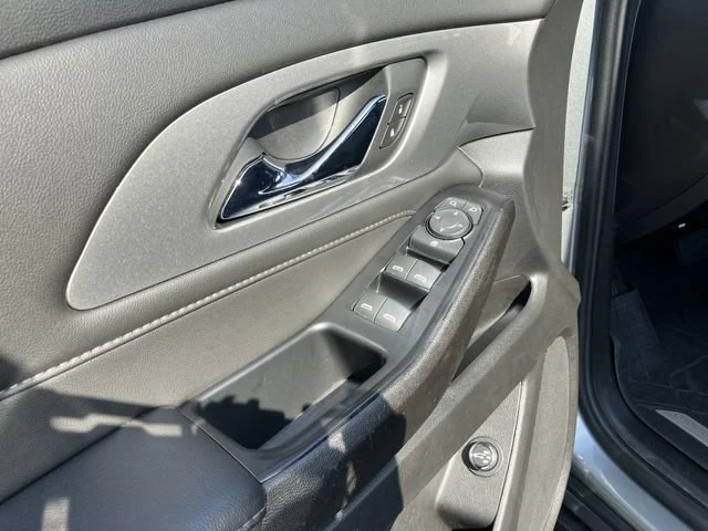 2023 Chevrolet Traverse 1LT - Photo 22