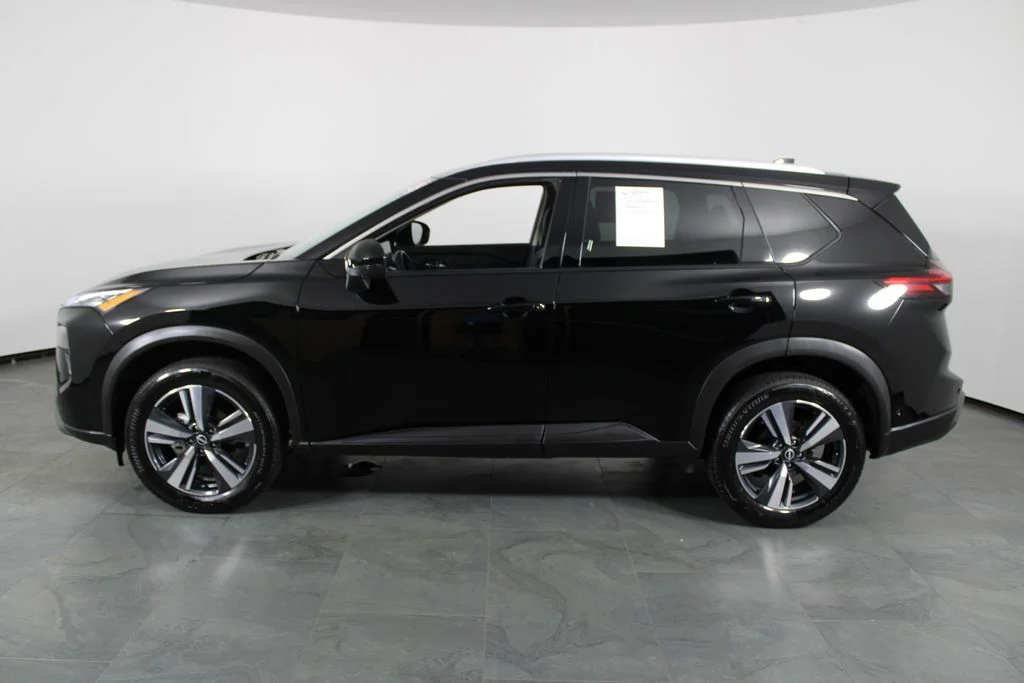 2026 Nissan Rogue SL - Photo 13