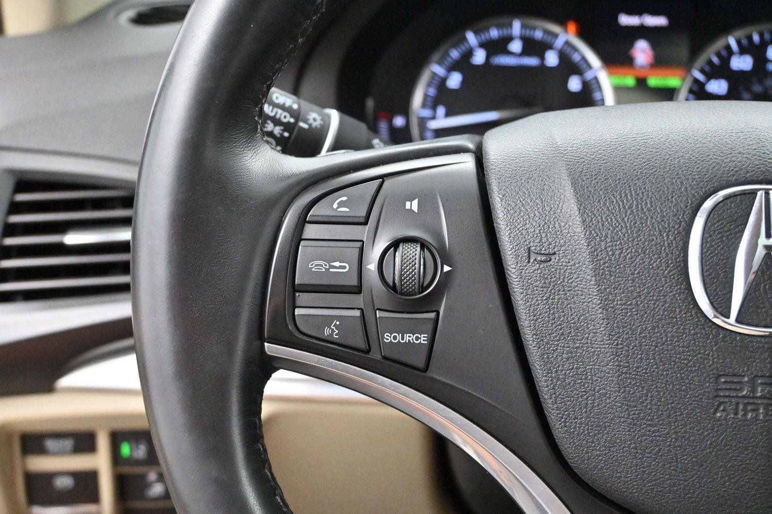 Used 2020 Platinum White Pearl Acura SH-AWD image 17