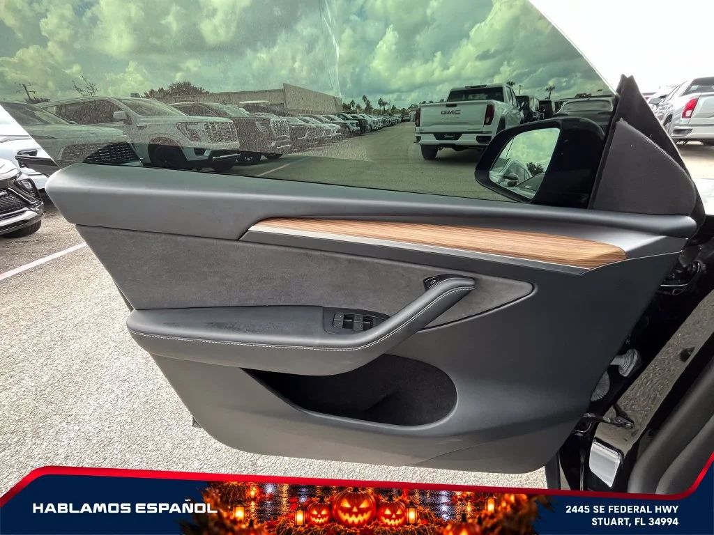 Used 2024  Tesla RWD *Ltd Avail* image 23