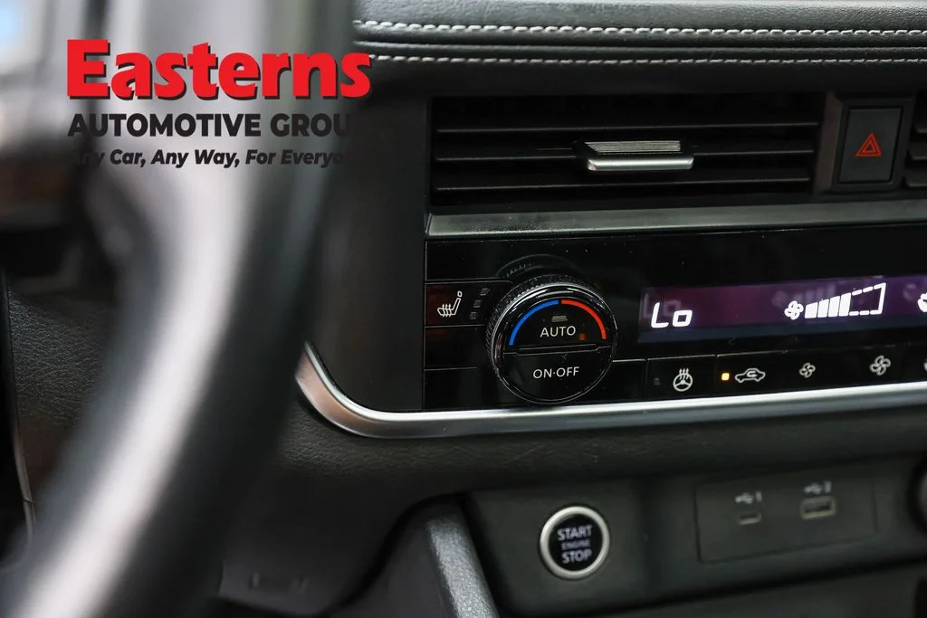Used 2023 Black Nissan SV image 21