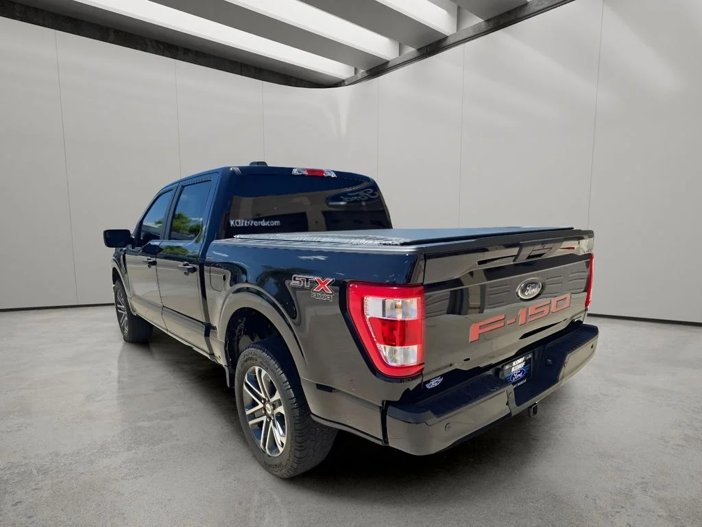 Used 2022 Black Ford  image 3
