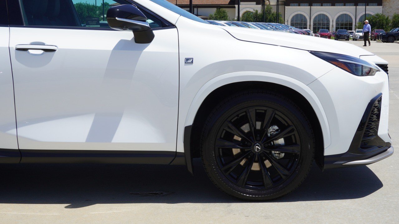 Certified Used 2024 ULTRA WHITE Lexus NX 350 F SPORT Handling image 9