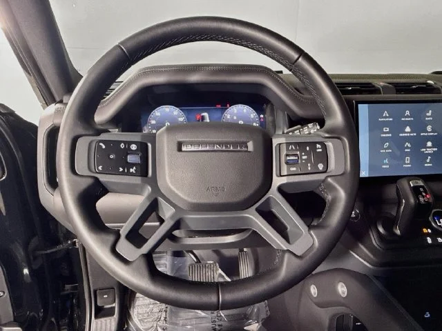 Certified Used 2025 Santorini Black Metallic Land Rover X-Dynamic SE image 12