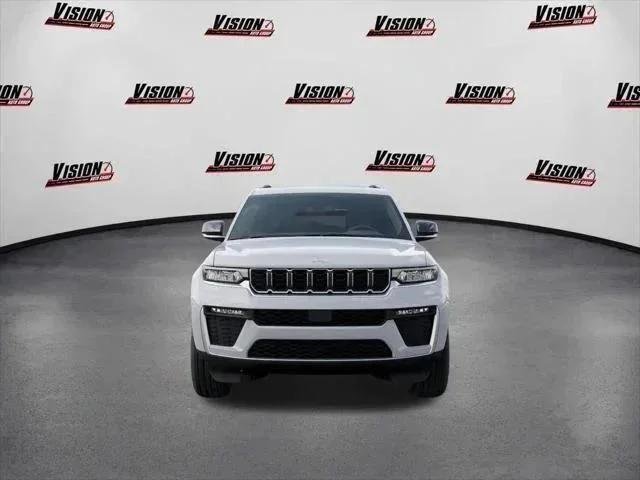 New 2026 Bright White Clear-Coat Exterior Paint Jeep Limited image 6