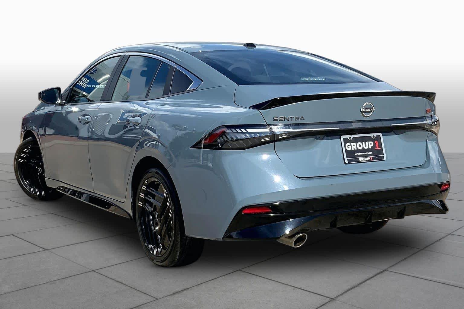 Used 2026 Atlantic Gray M Nissan SR image 12