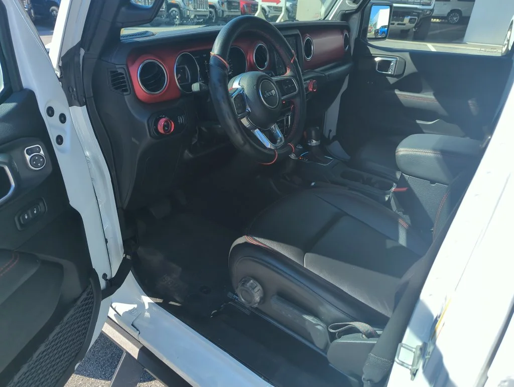 Used 2023 White Jeep Rubicon image 10