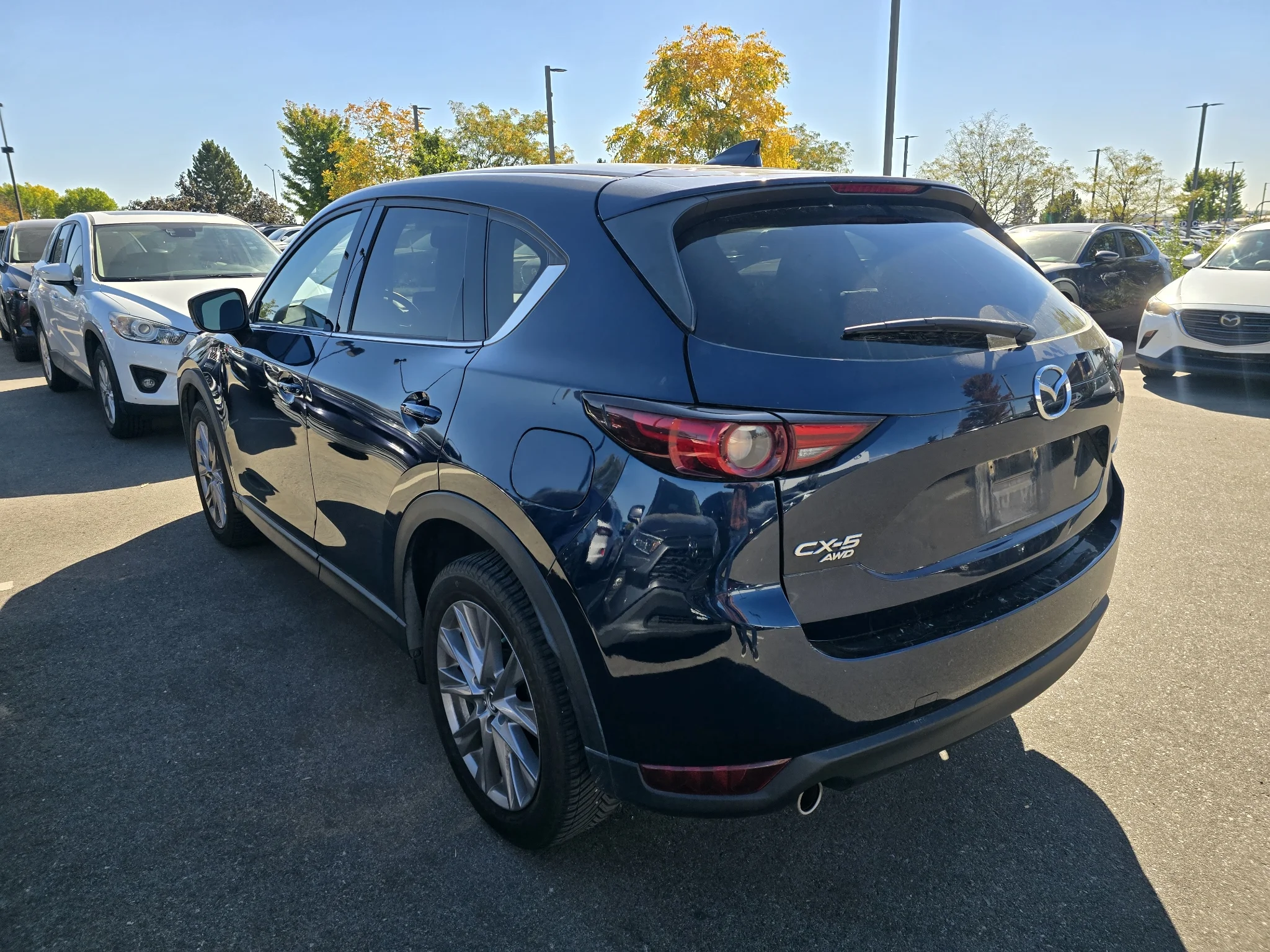 Used 2019 Deep Crystal Blue Mica Mazda Grand Touring image 3