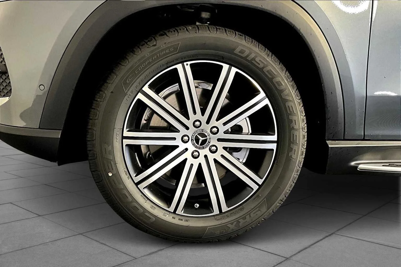 Certified Used 2026 Selenite Grey Metallic Mercedes-Benz GLE 350 image 17