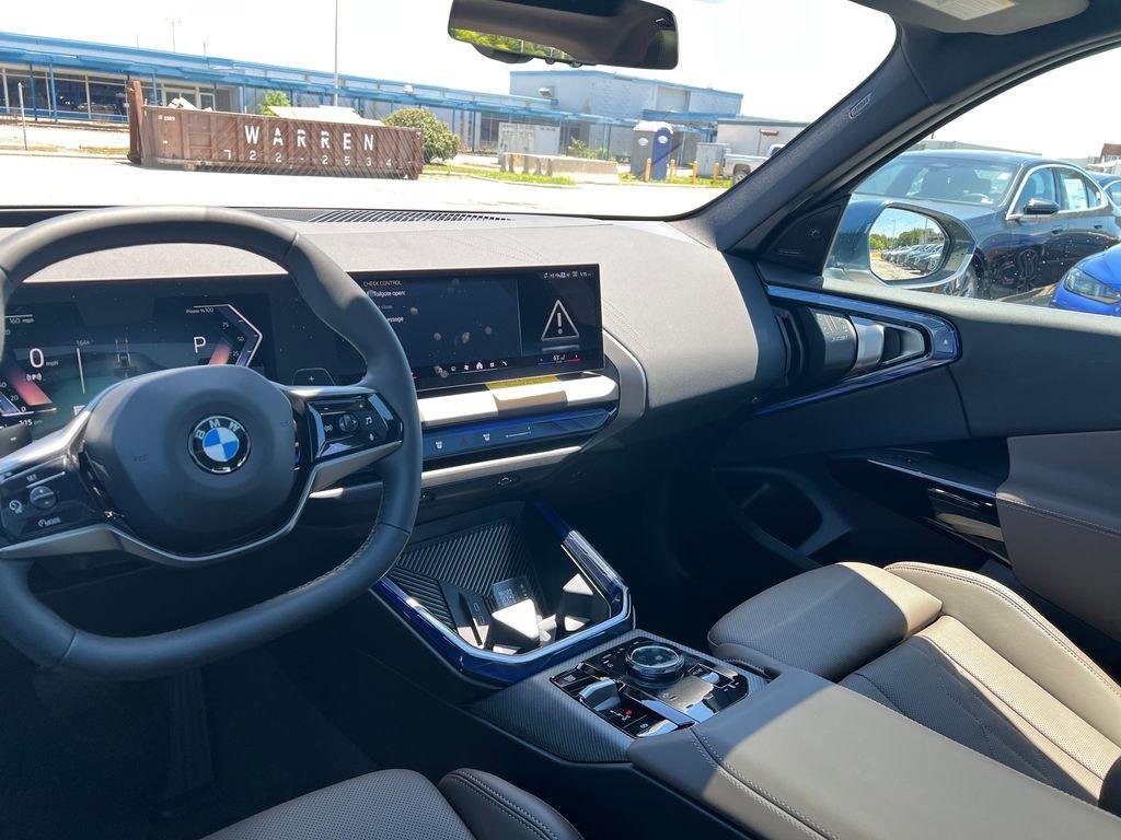 New 2026 Arctic Race Blue metallic BMW 30 xDrive image 26