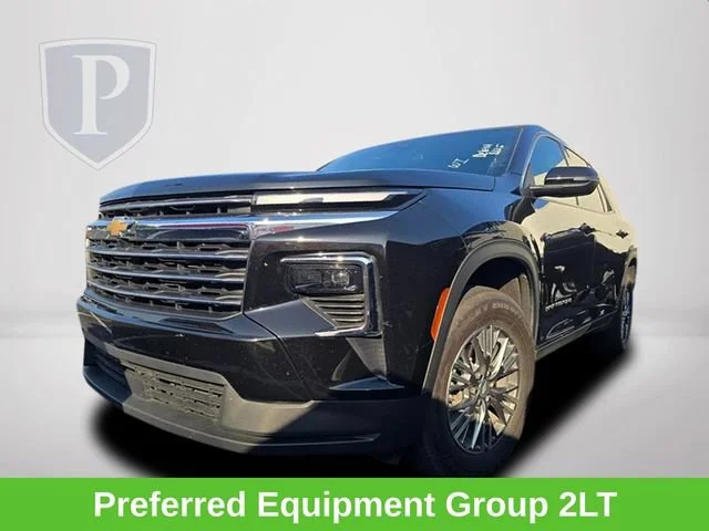 Used 2025 Mosaic Black Metallic Chevrolet LT image 10
