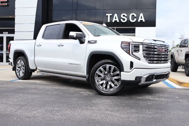 2023 GMC Sierra 4WD Crew Cab Short Box Denali's photo