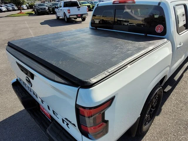 2026 Nissan Frontier SV - Photo 8