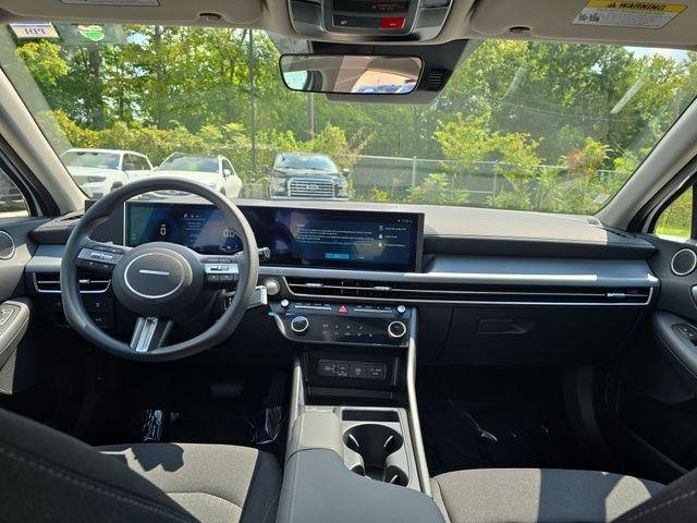 New 2026 White Hyundai Blue image 15