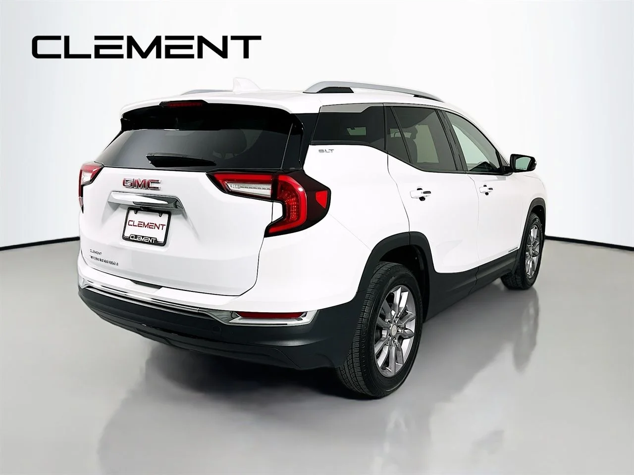 Used 2023 Summit White GMC SLT image 7