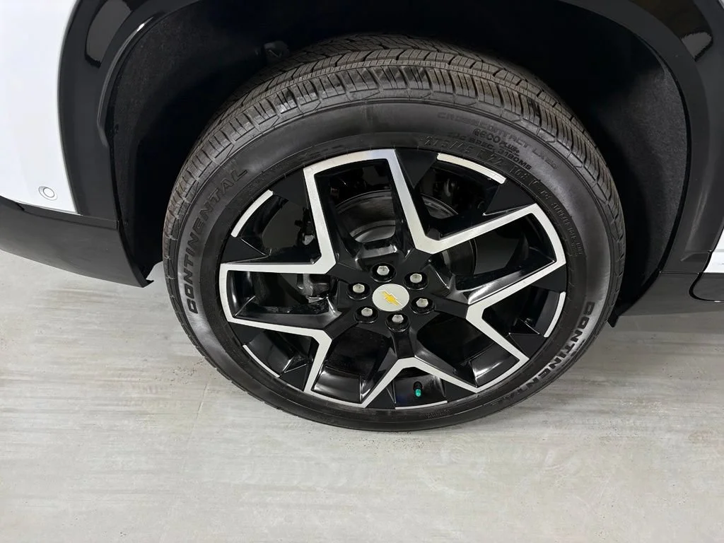 2026 Chevrolet Traverse High Country - Photo 13