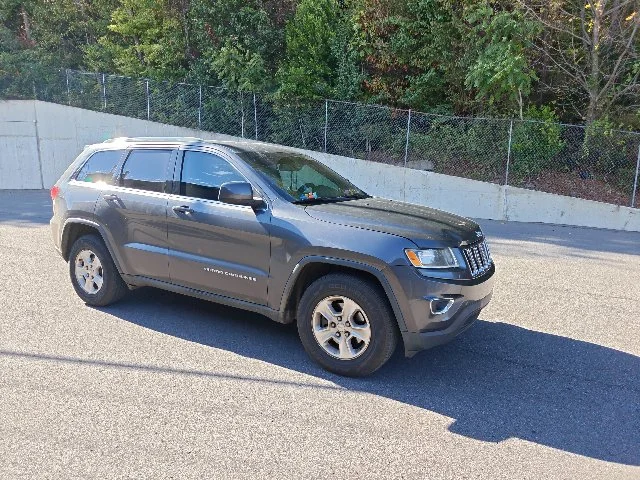 Used 2014 Gray Jeep Laredo image 1