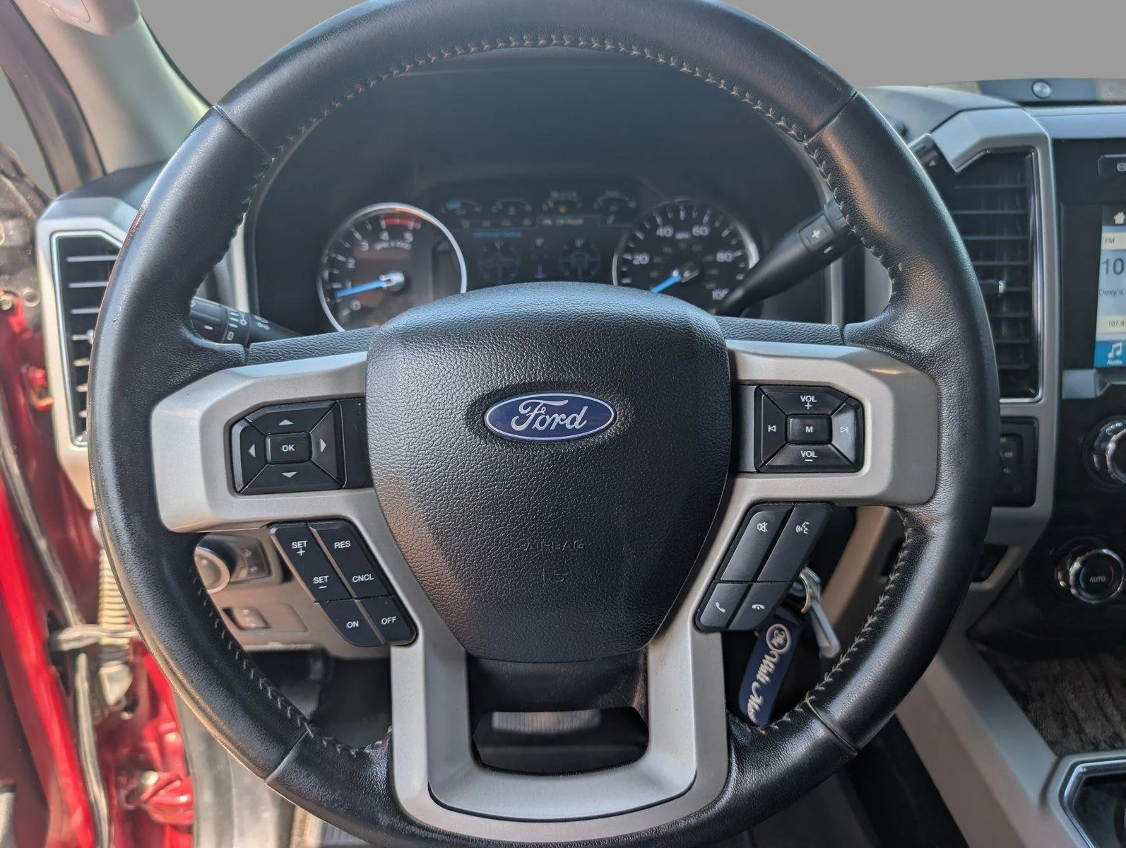 Used 2019 Ruby Red Metallic Tinted Clearcoat/Stone Gray Ford Lariat image 26