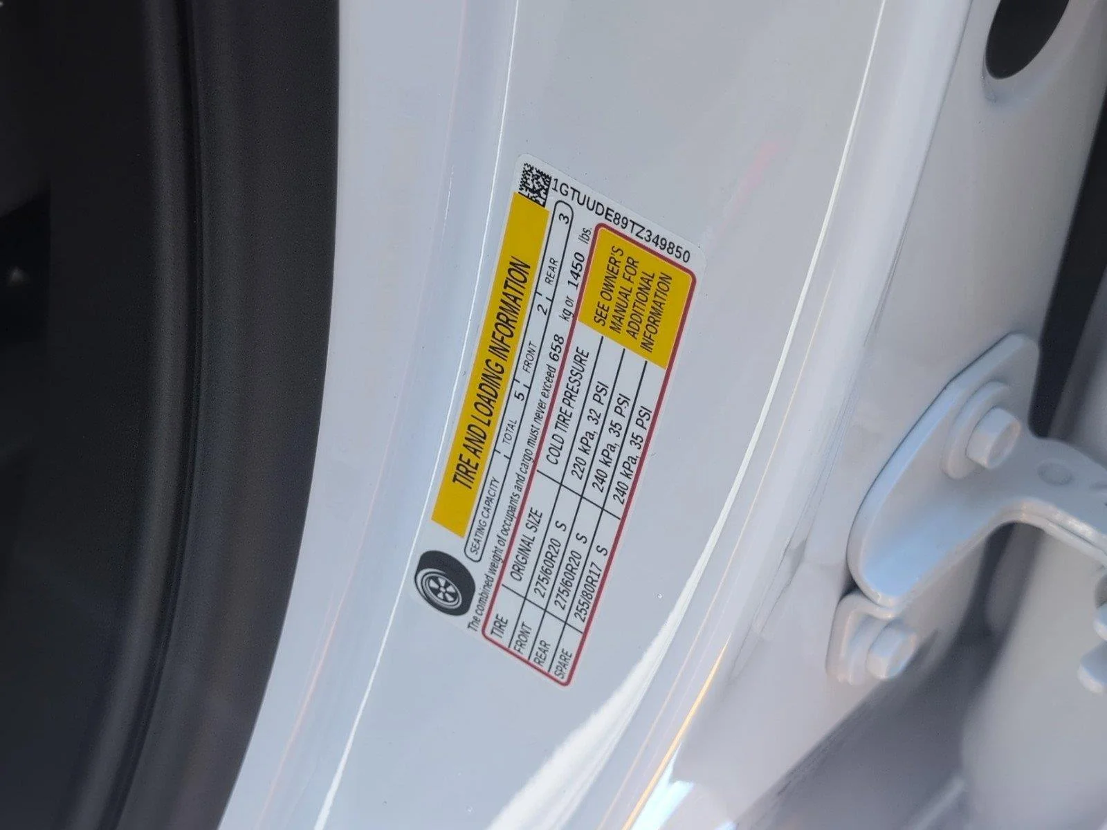 New 2026 Summit White GMC SLT image 37