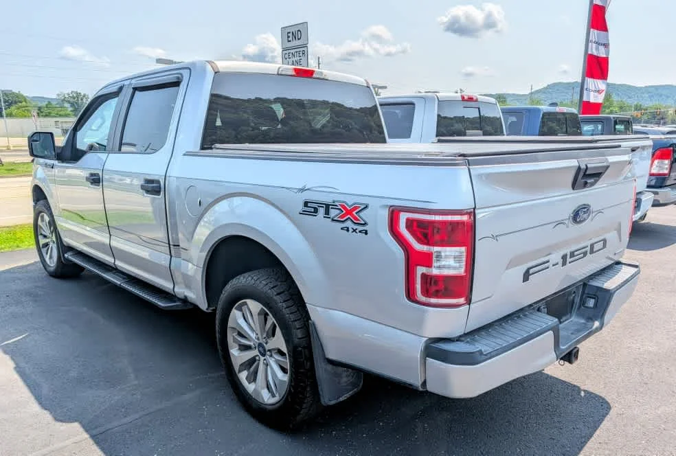 Used 2018 Ingot Silver Metallic Ford XL image 4