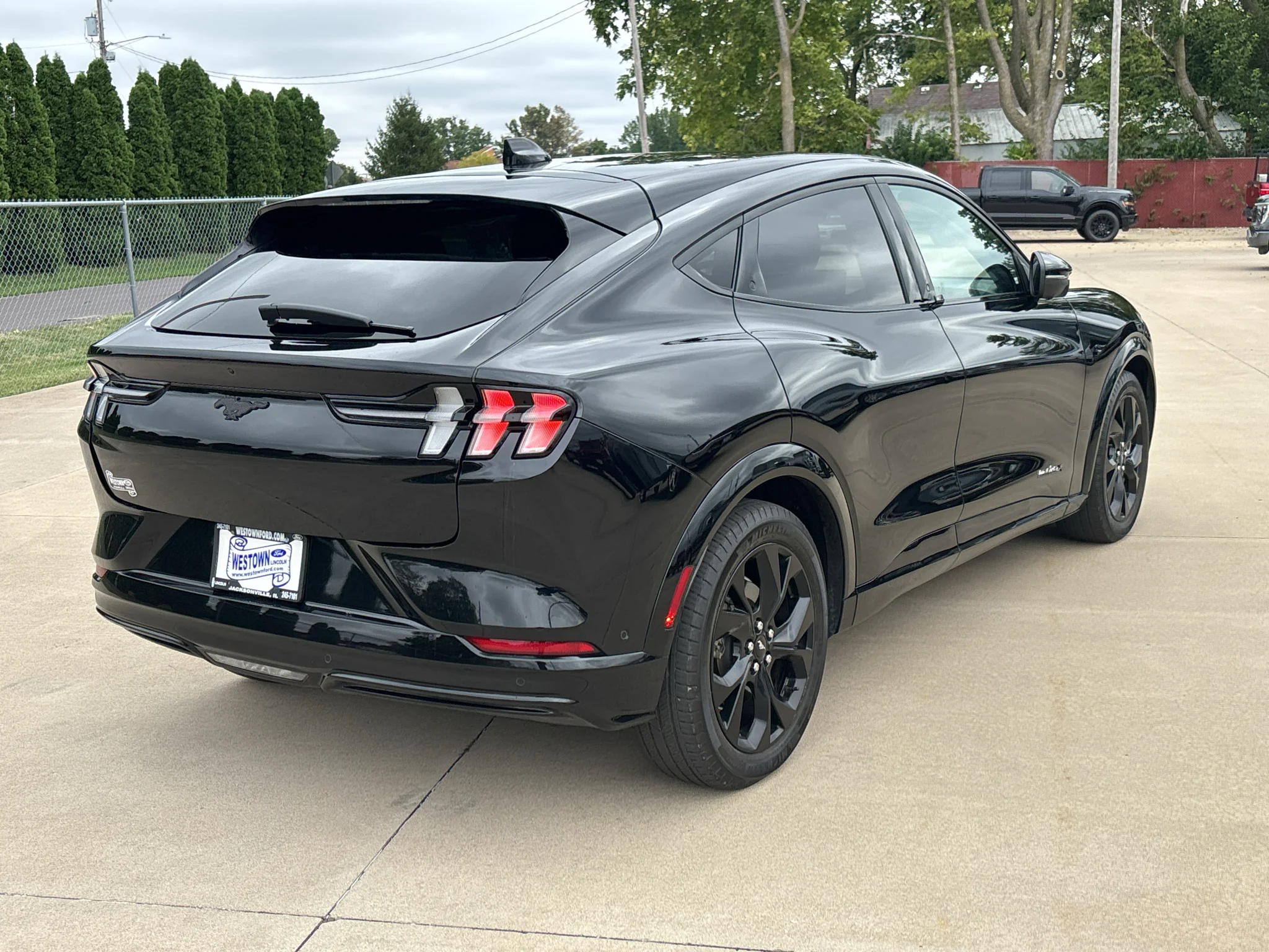 Used 2023 Shadow Black Ford Premium image 4