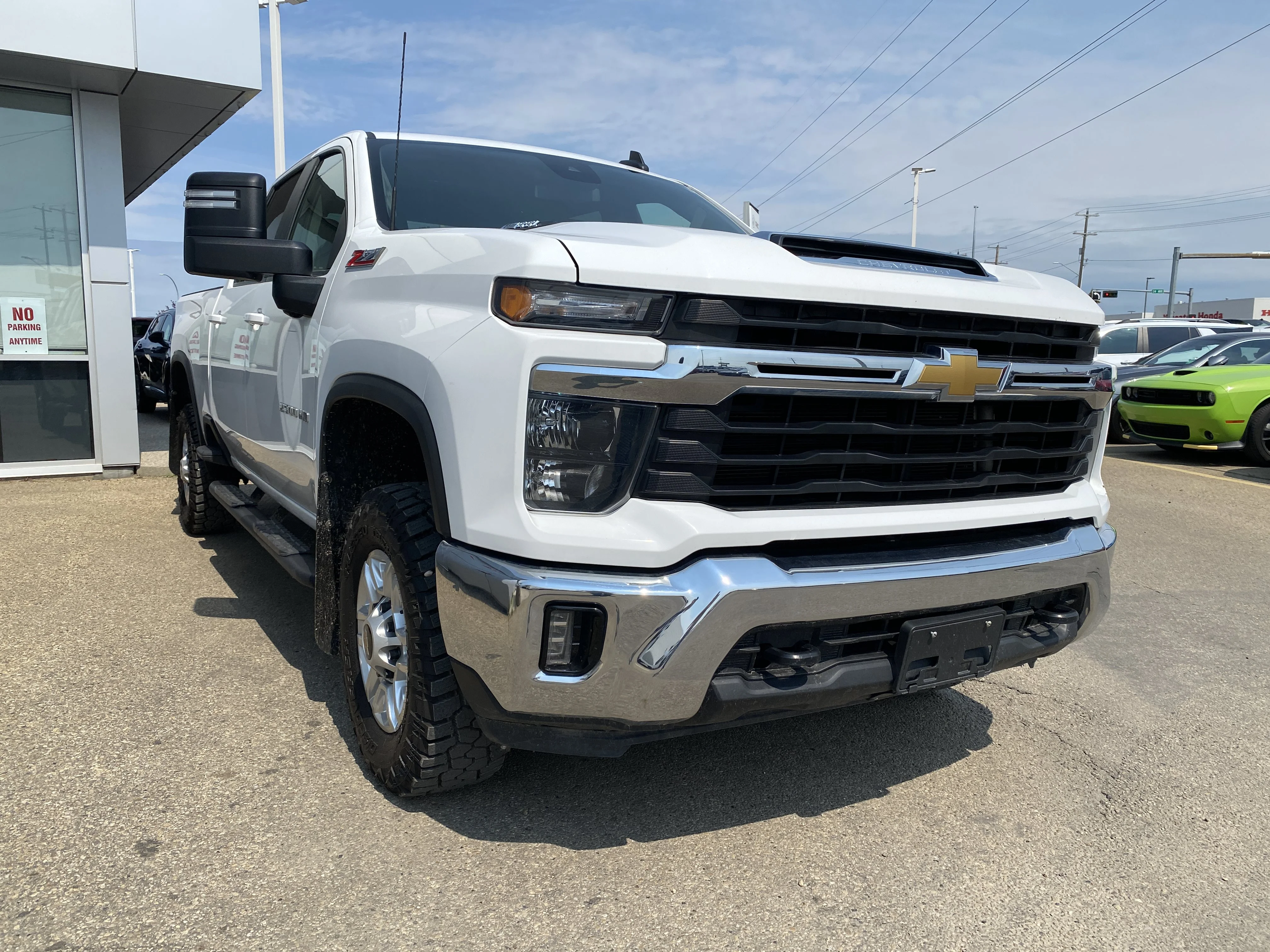 Used 2024 White Chevrolet 4WD Crew Cab 159 LT * TOW PACKAGE * HEATED SEATS * image 6