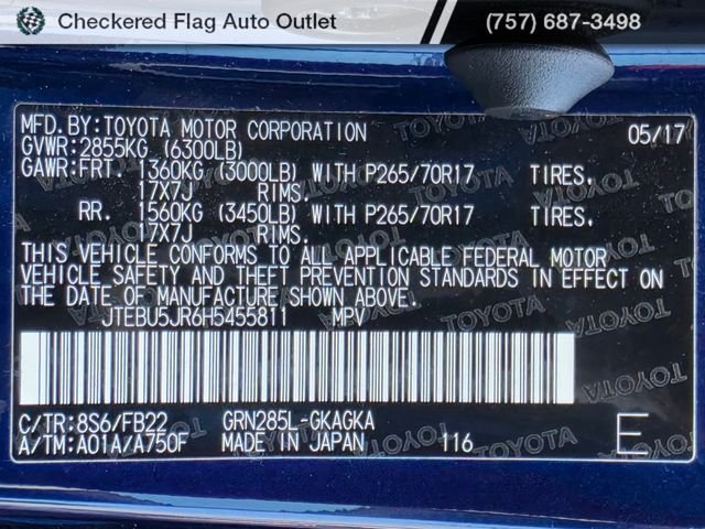 Used 2017 Nautical Blue Metallic Toyota SR5 image 23