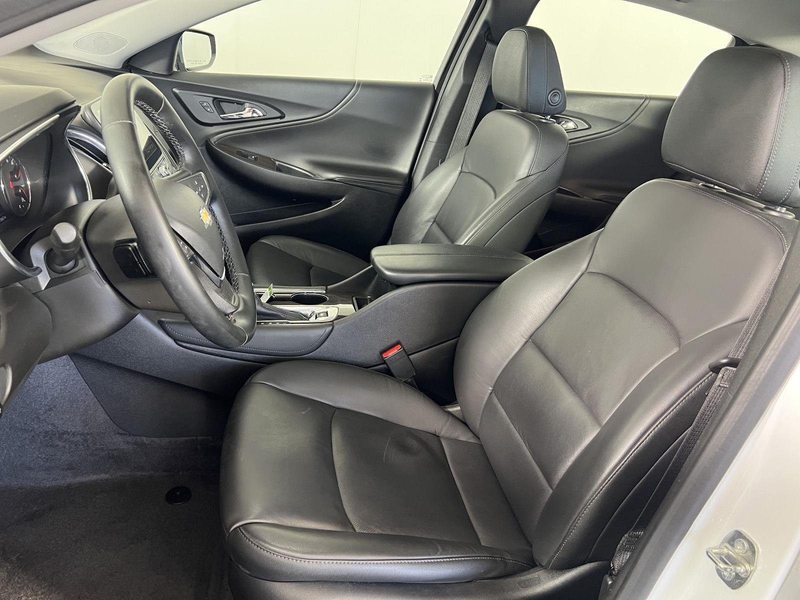 Used 2023 Summit White Chevrolet LT image 6