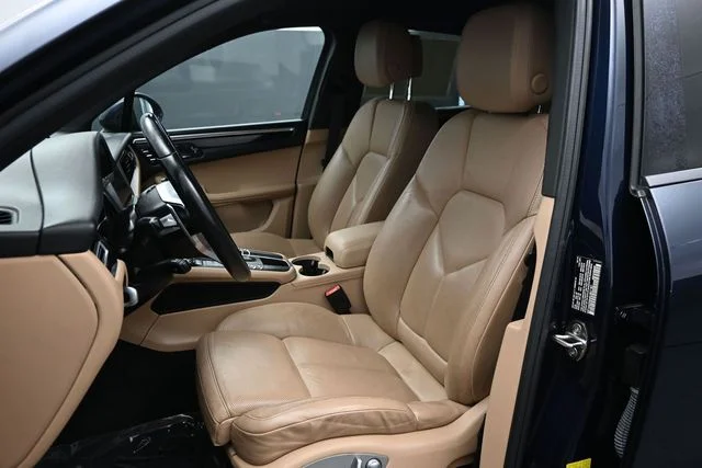 Used 2019 Blue Porsche Base image 5