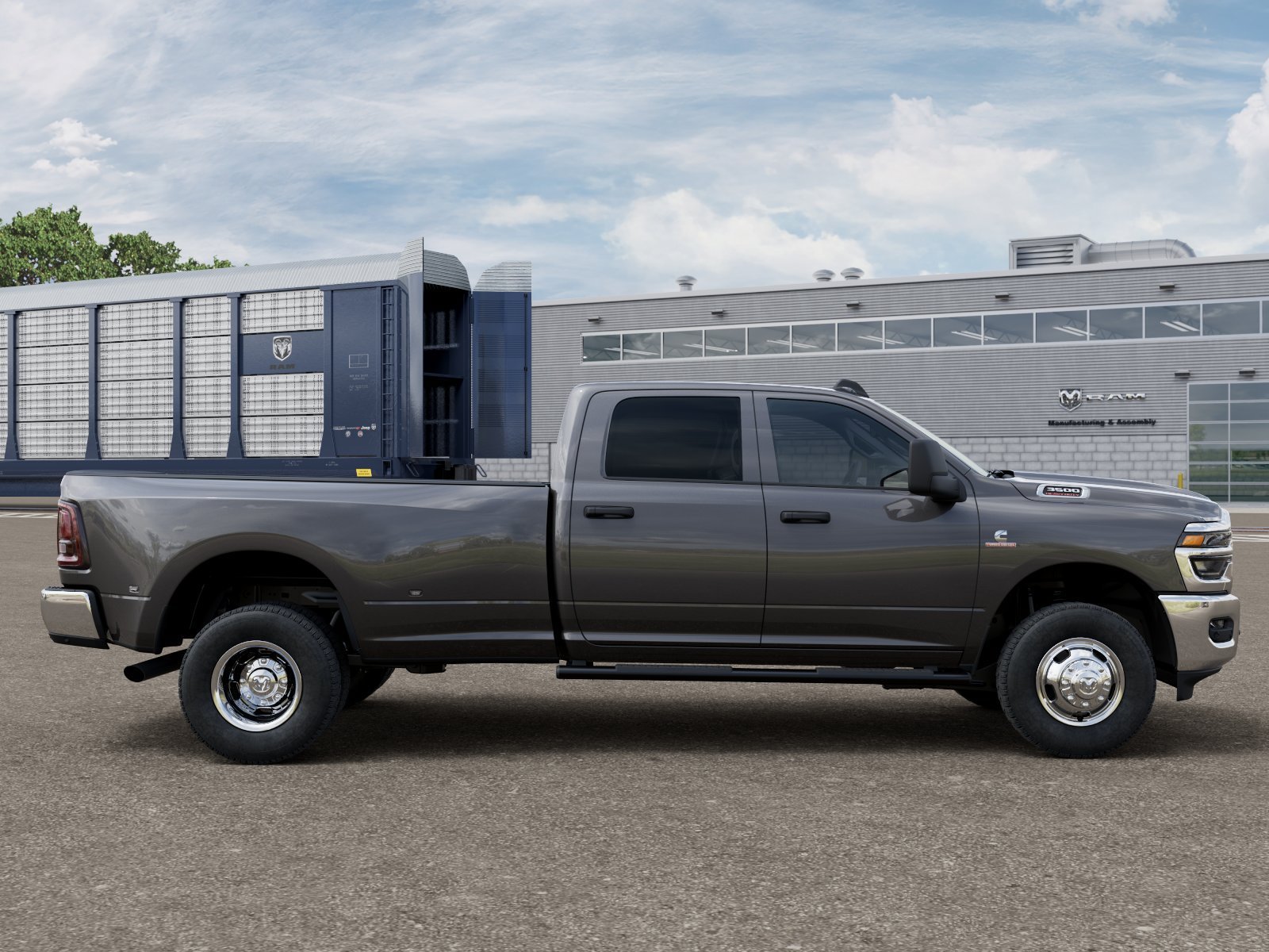 New 2026 Granite Crystal Metallic Clear-Coat Exterior Paint RAM Tradesman image 21