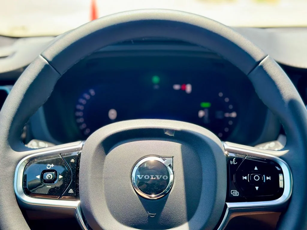 New 2026 Black Volvo  image 7