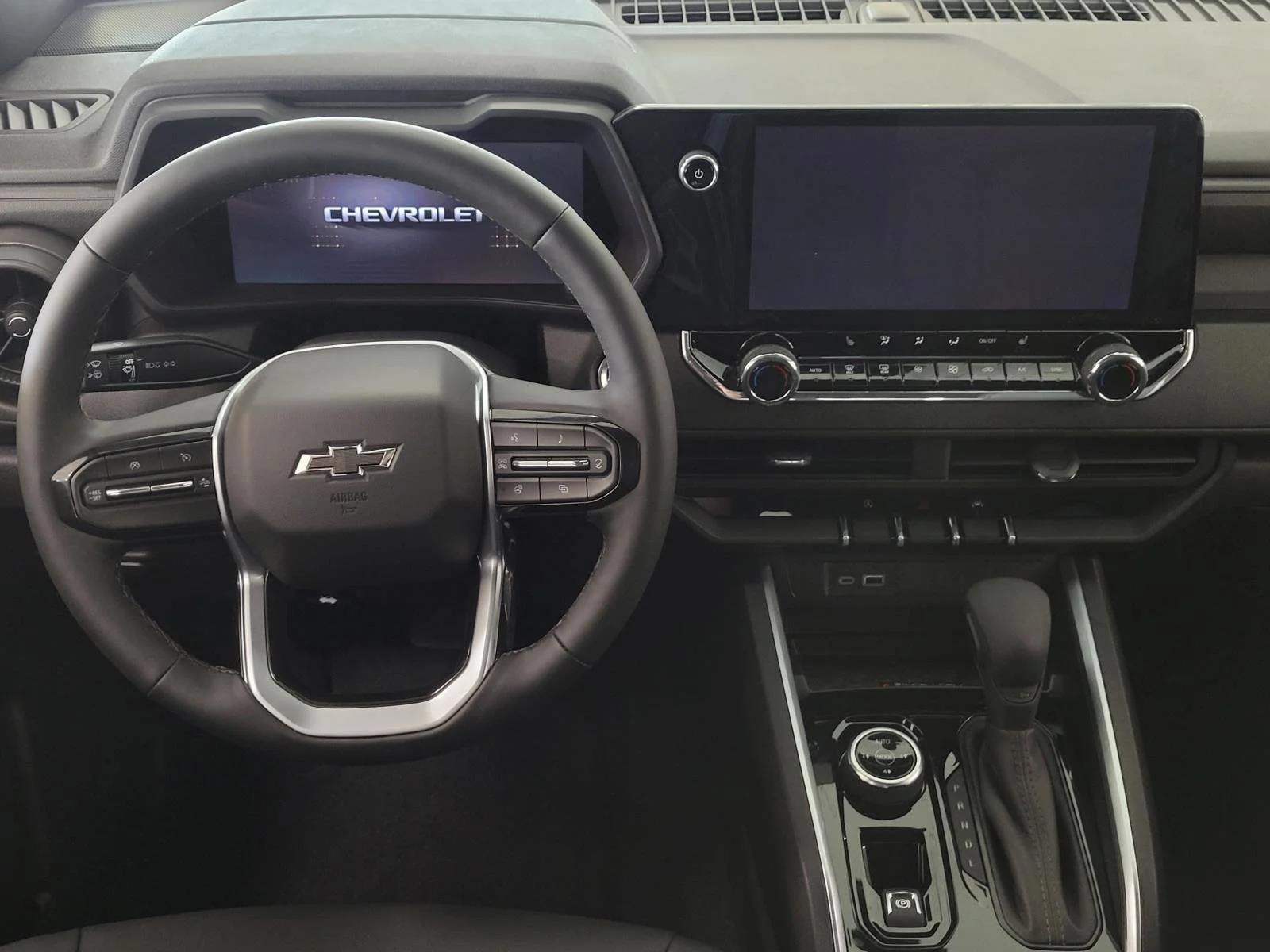 2026 Chevrolet Colorado Trail Boss - Photo 10