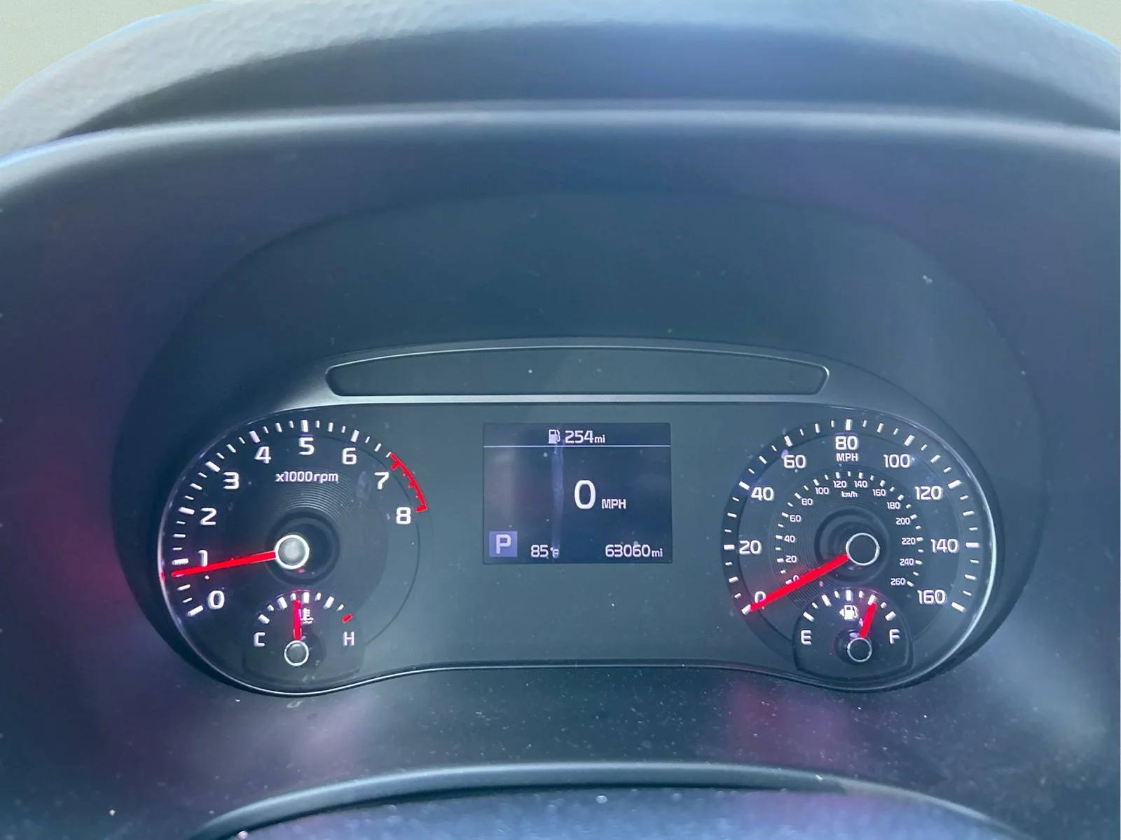 Used 2020 Sparkling Silver Kia LX image 27