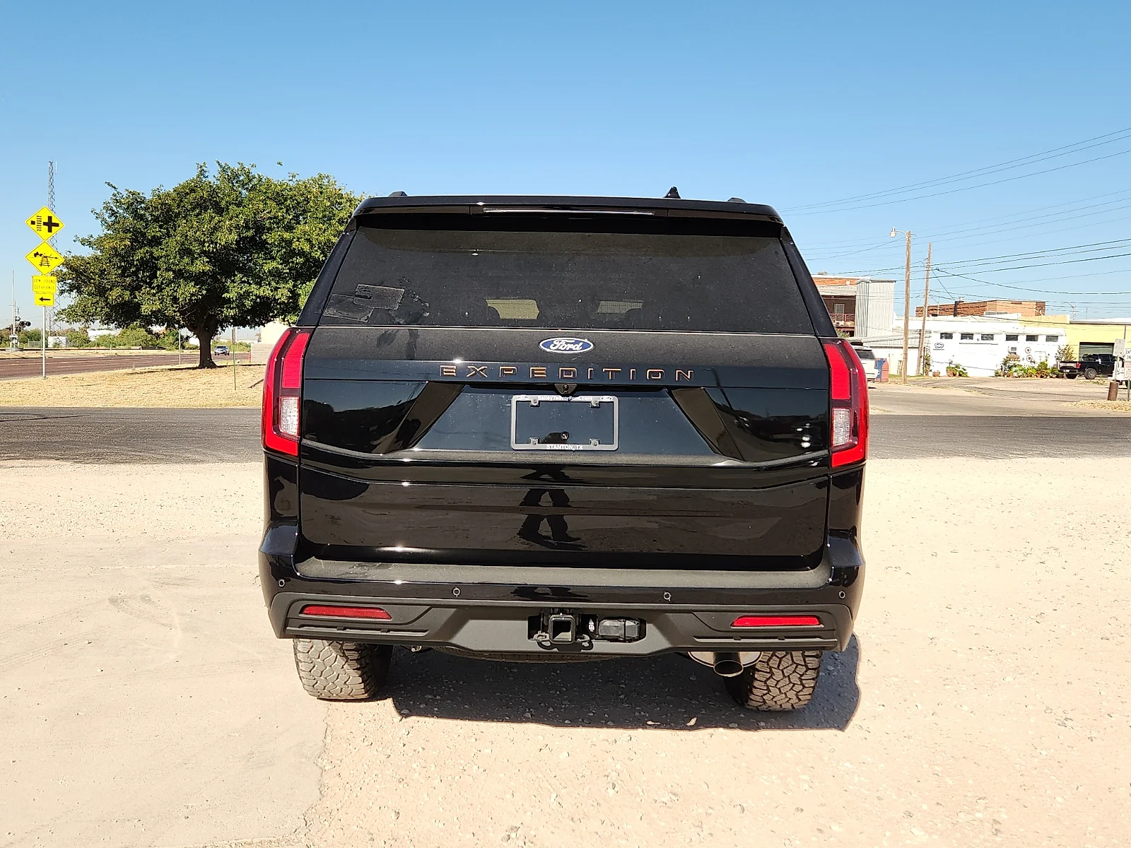 New 2027 Agate Black Metallic Ford Tremor image 6