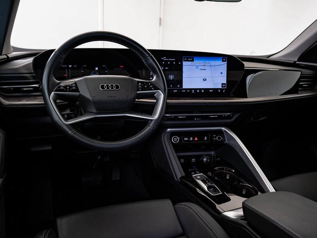 Used 2025 Glacier White Audi 2.0T Premium Plus image 4