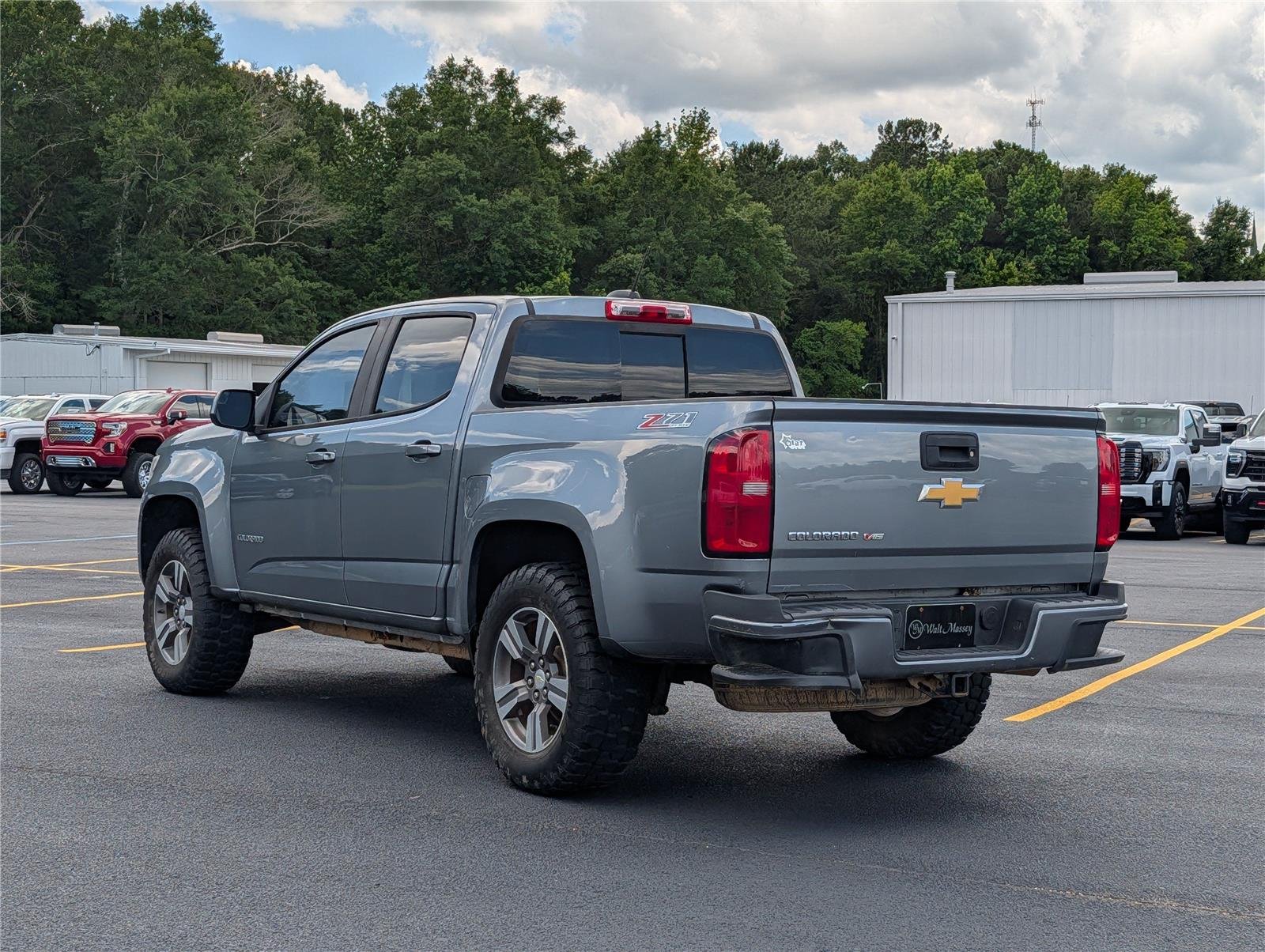 Used 2018 STERLING GRAY METALLIC Chevrolet 4WD Z71 image 3