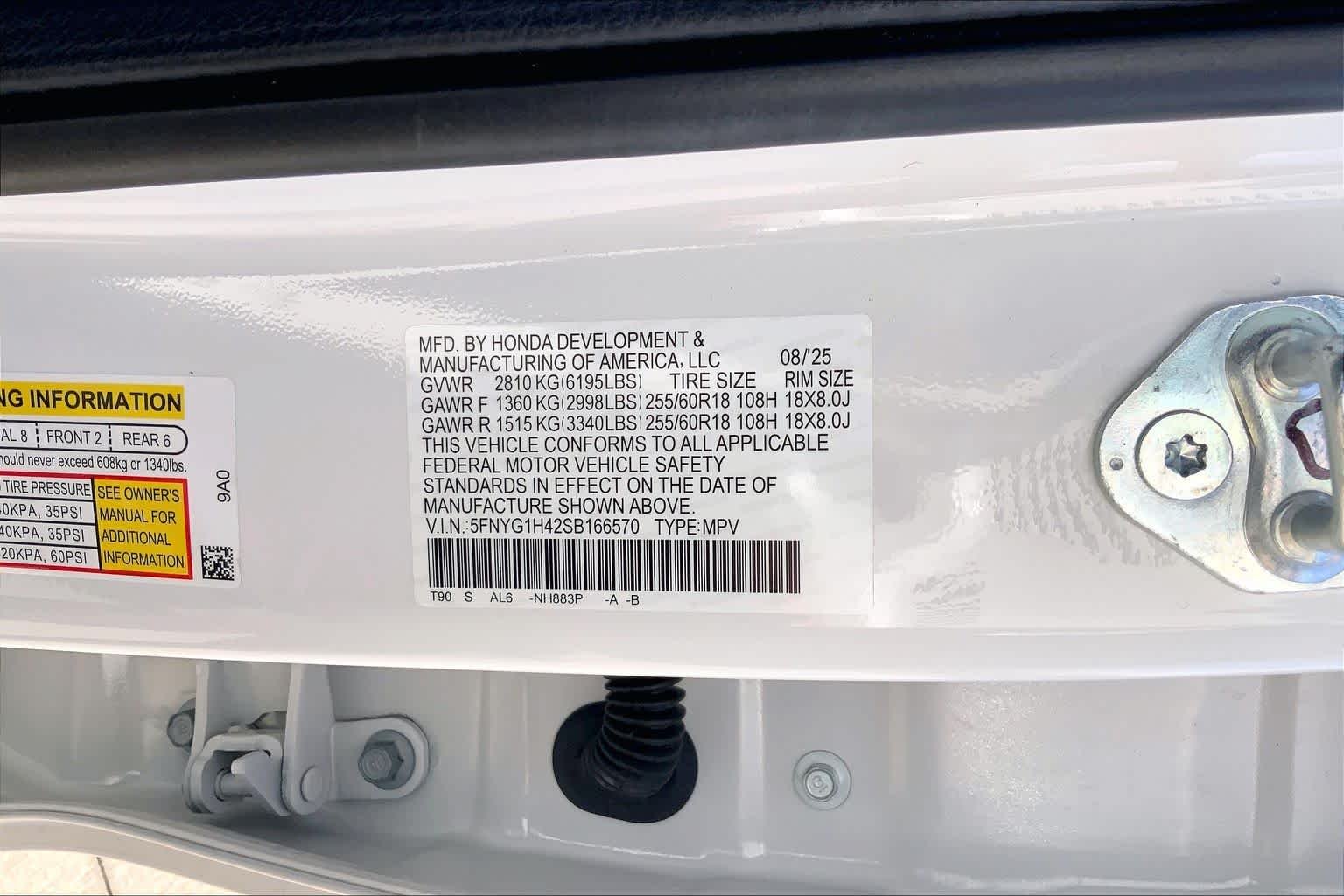 Used 2025 Platinum White Pearl Honda EX-L image 31