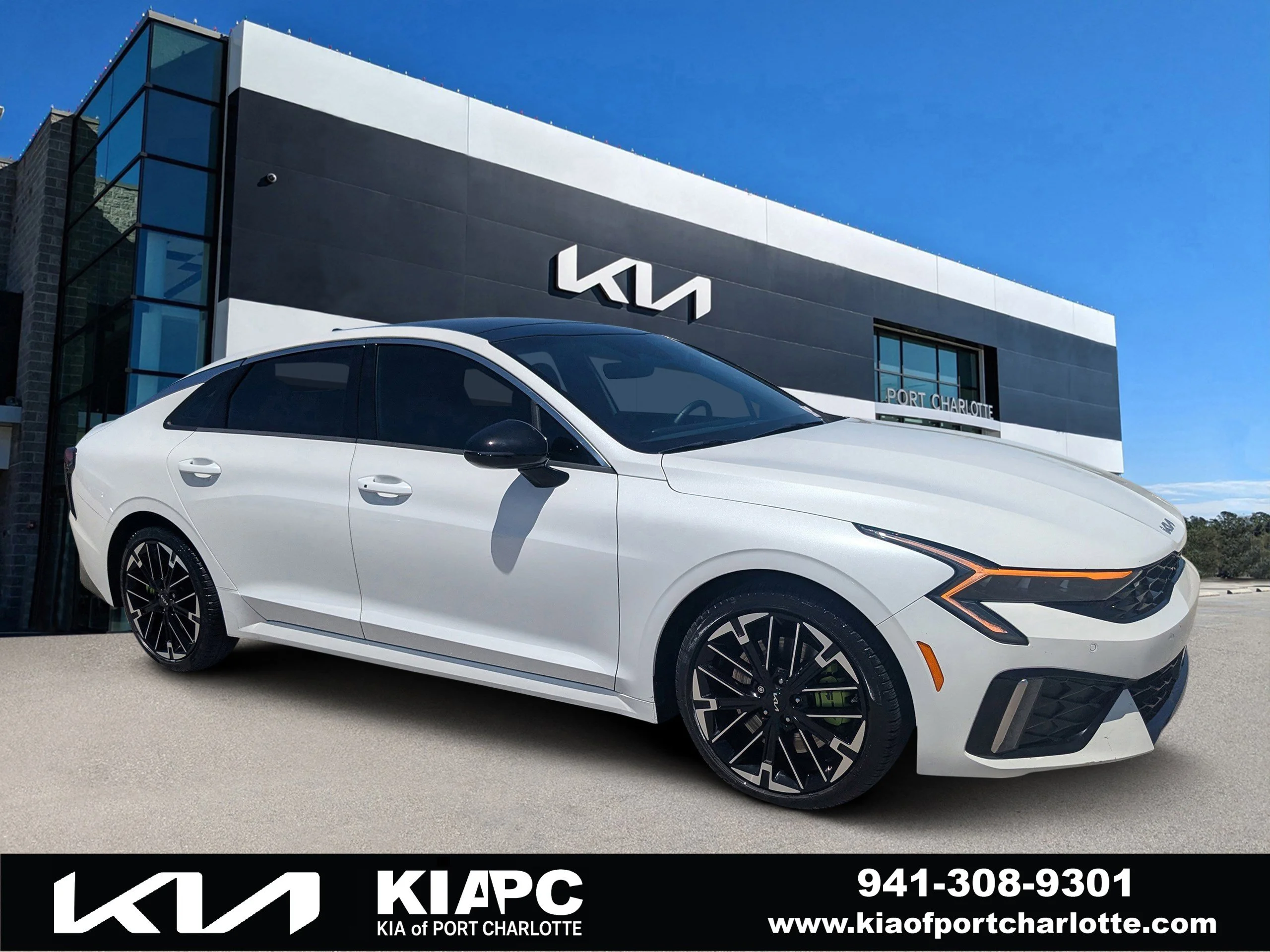 2025 Kia Optima GT FWD's photo