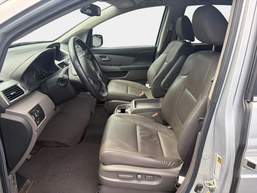 Used 2026 Ruby Flare Pearl Toyota XSE image 12