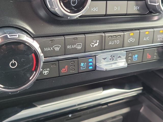 2026 Ford F-350 Super Duty Platinum - Photo 11