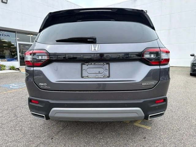 Certified Used 2024 Modern Steel Metallic Honda Touring image 6