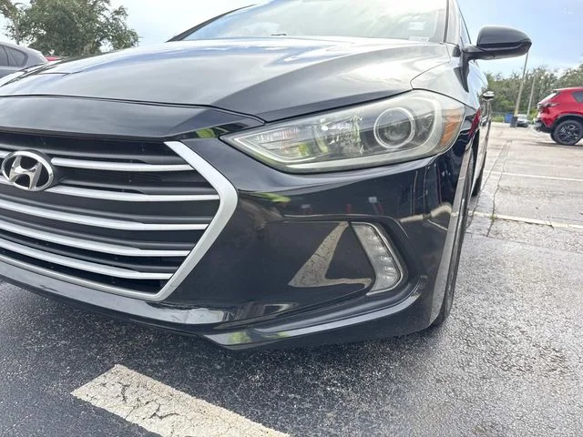 Used 2017 Black Hyundai Value Edition image 9