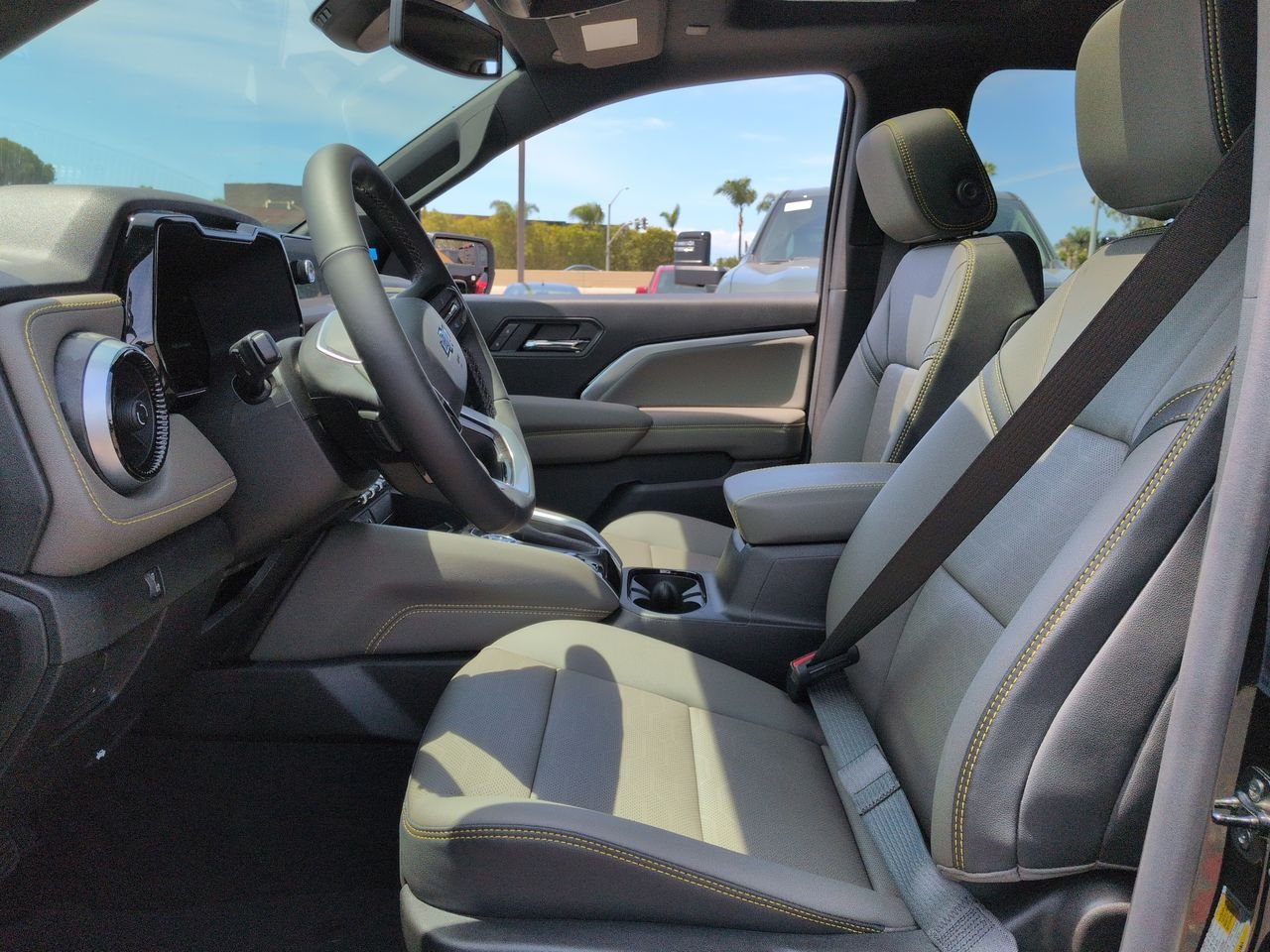 2026 Chevrolet Colorado ZR2 - Photo 20