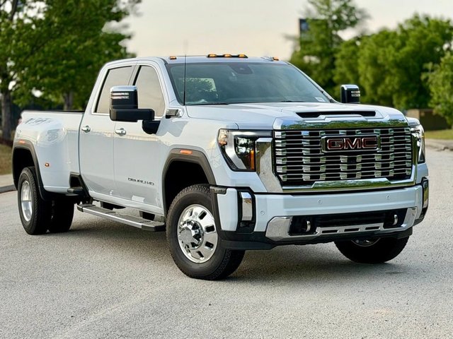 2026 GMC Sierra 3500 HD Denali DRW