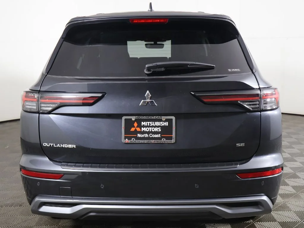 New 2026 Gray Mitsubishi SE 1.5T S-AWC image 13