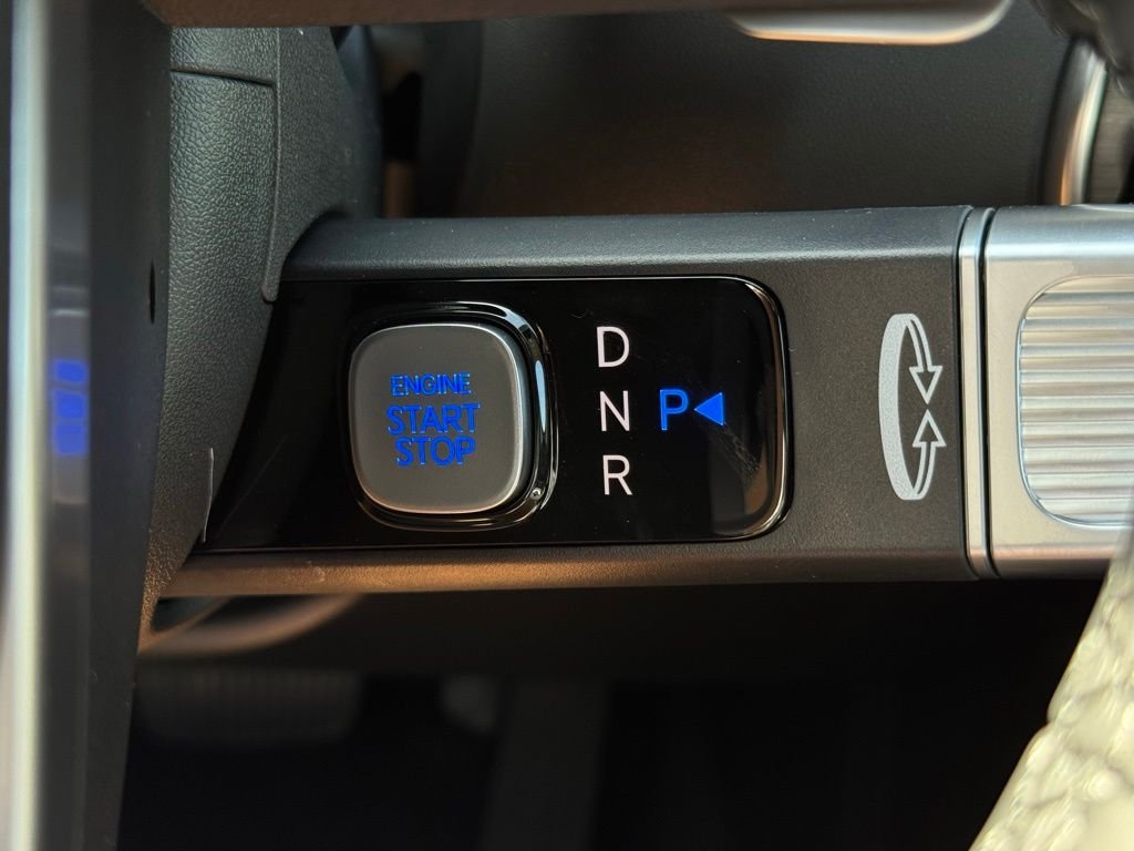 Used 2026 Green Hyundai Blue SEL Premium image 38
